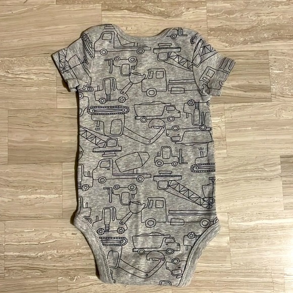 Carter's short sleeve bodysuits- pack of 3 - Picture 3 of 8
